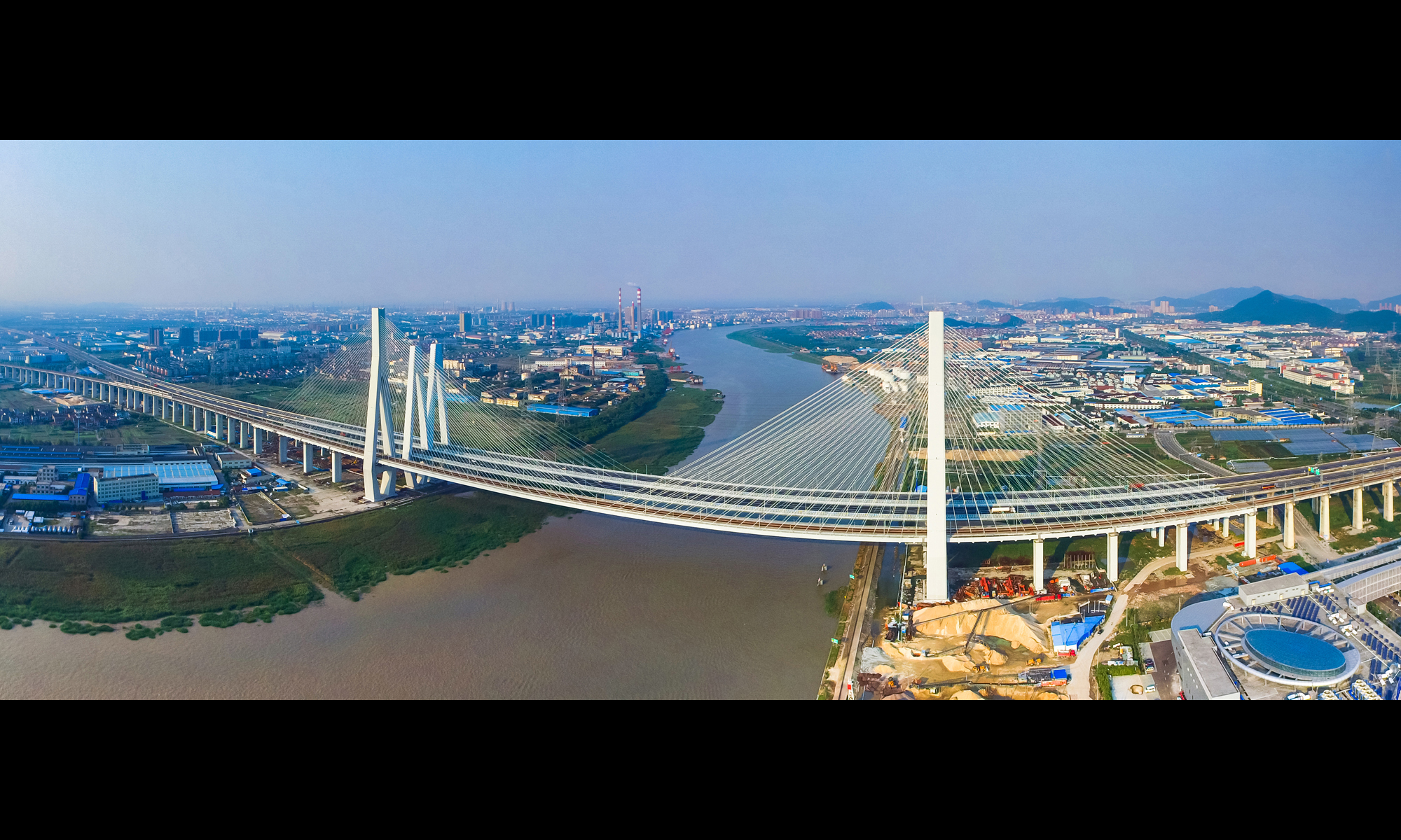 宁波铁路枢纽北环线甬江特大桥工程（2016年菲迪克年度工程奖）