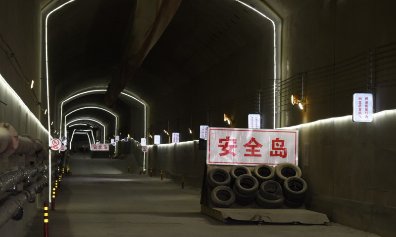 图为1月7日拍摄的管廊隧道施工现场。新华社发（任超 摄）