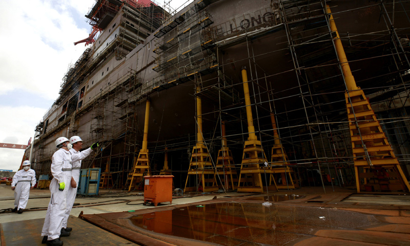 图为8月14日拍摄的“雪龙2”号建造现场。（新华社记者 张建松 摄）