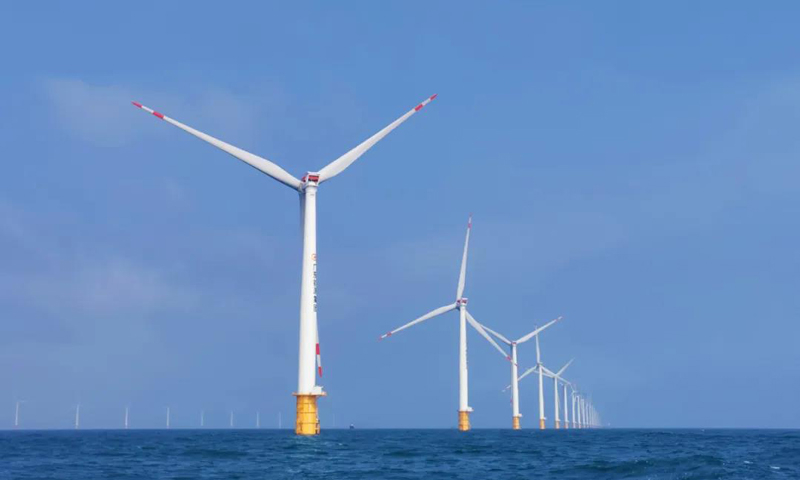 图为广东院总承包建设的珠海金湾海上风电场，是粤港澳大湾区首个大容量海上风电项目。