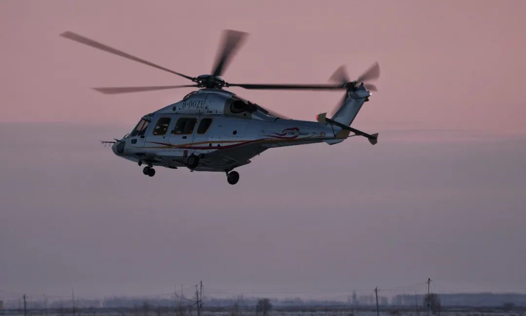 AC352直升机开展低温载荷试飞，预计在-25℃至-40℃的低温环境中试飞20飞行小时，以获得低温环境下全机重要部件的飞行实测载荷和应力数据。本次试飞获得的数据，将被用于对全机定寿件的使用寿命重新评定，解决初始寿命相对保守的问题，降低直升机的使用维护成本，提高经济性，提高市场竞争力。