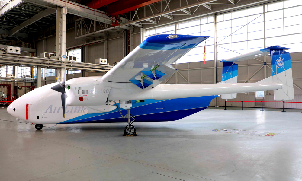 近日，由航空工业集团旗下西飞民机自主研制的新一代“新舟鸿鹄”HH-200航空商用无人运输系统首架机在陕西阎良总装下线，标志着我国在探索“低空+物流”无人运输的新质装备创新应用模式方面实现关键技术突破，为物流运输、应急保障等多场景应用提供了全新解决方案。