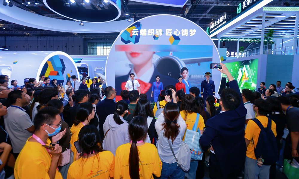 六大模块展风采 中国东航参展世界技能博览会