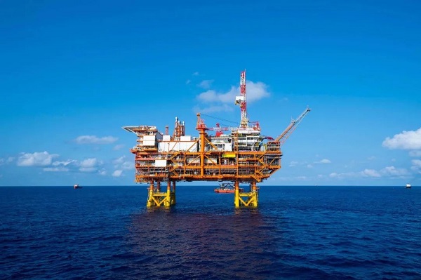亚洲最大海上石油生产平台投用