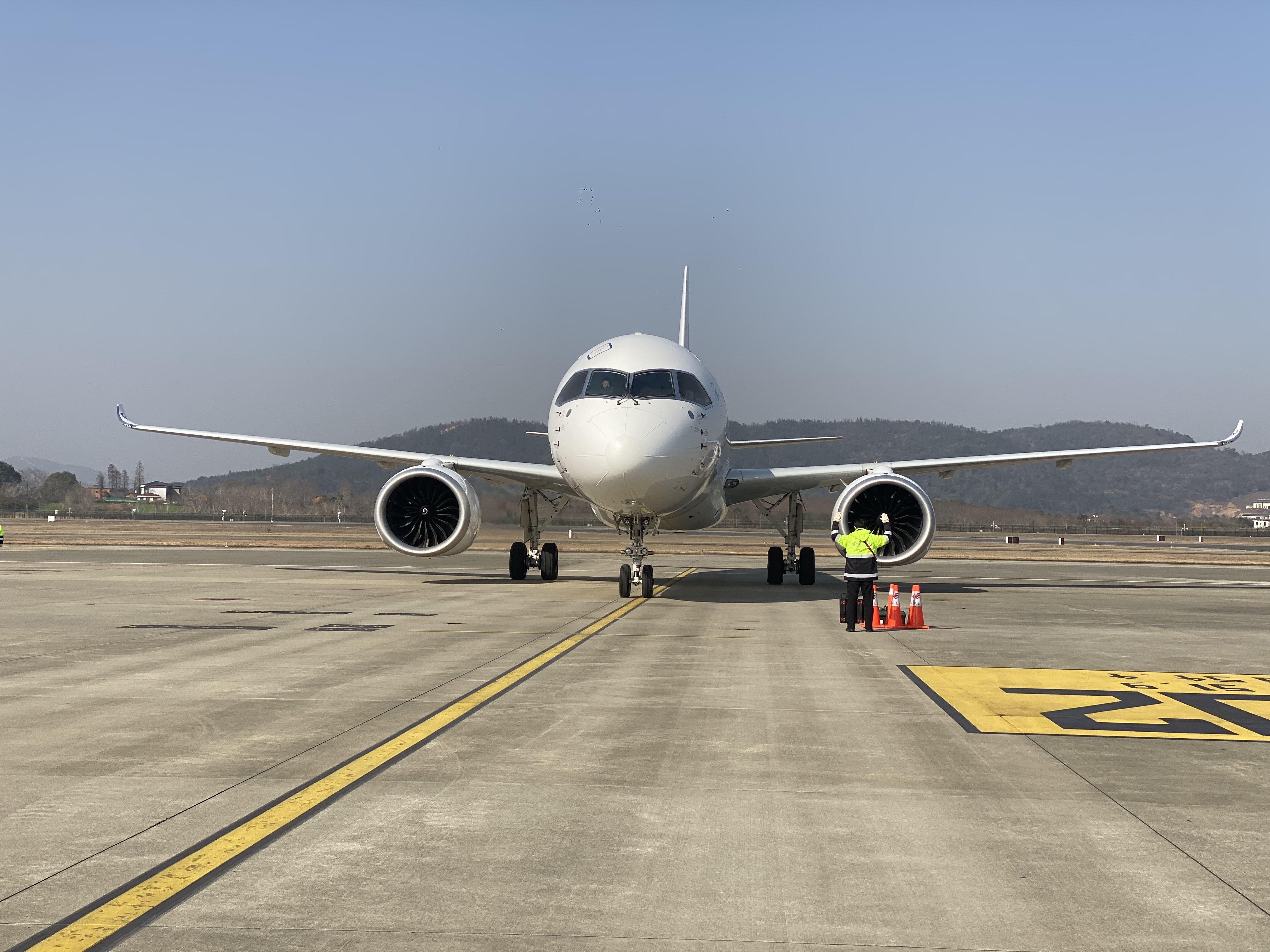 全球首架C919国产客机兔年首飞 加速检验全流程运行能力