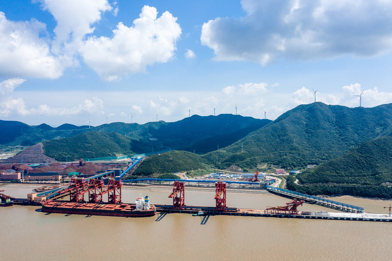 浙江省在建最大矿石码头水工主体结构全面完工-国资论坛