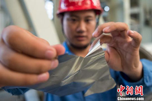 中国最薄不锈钢在太钢问世 打破国外垄断－国务