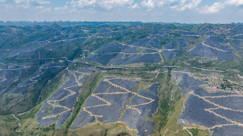 新华社：西部能源“奔涌”背后清洁能源基地如何“火力全星空体育平台开”？(图3)