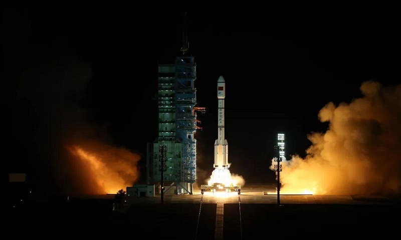 2016年9月15日，中国在酒泉卫星发射中心用长征二号F运载火箭将天宫二号空间实验室发射升空。新华社记者 琚振华摄