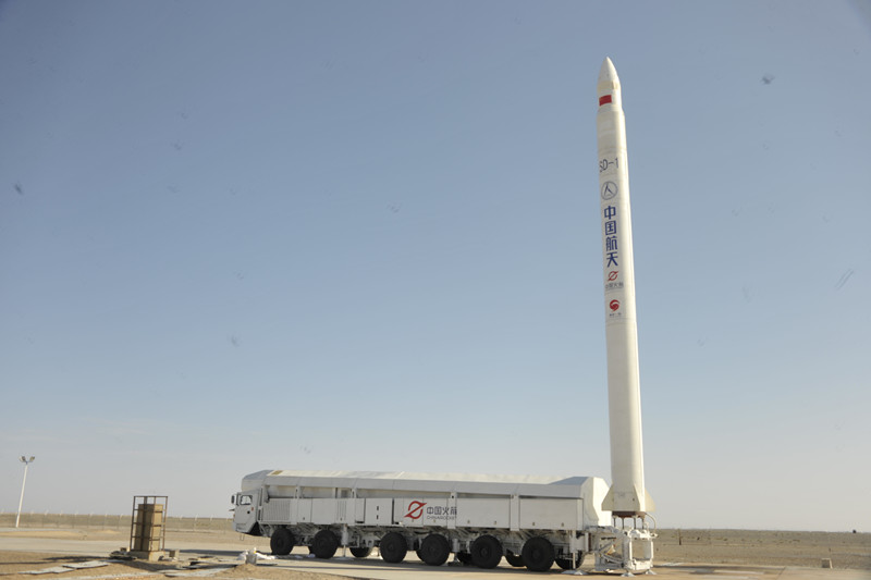 图为运输过程中的“捷龙一号”遥一运载火箭。