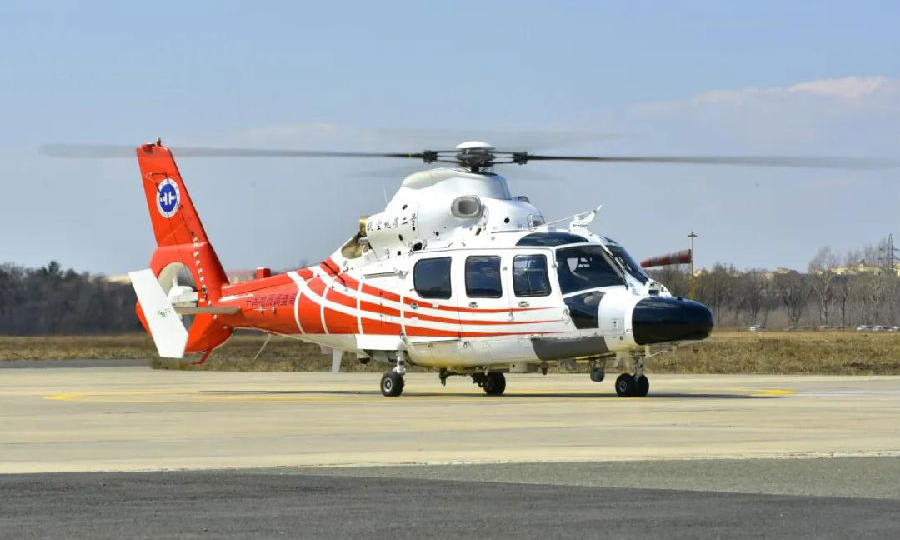 AC312E直升机四轴自动飞行控制系统调参试飞将采集3个新软件版本的试验数据，进一步优化自动飞行控制系统性能，提升人机工效。此次试飞，是新增四轴自动飞行控制系统的科研试飞，完成后转入适航试飞。