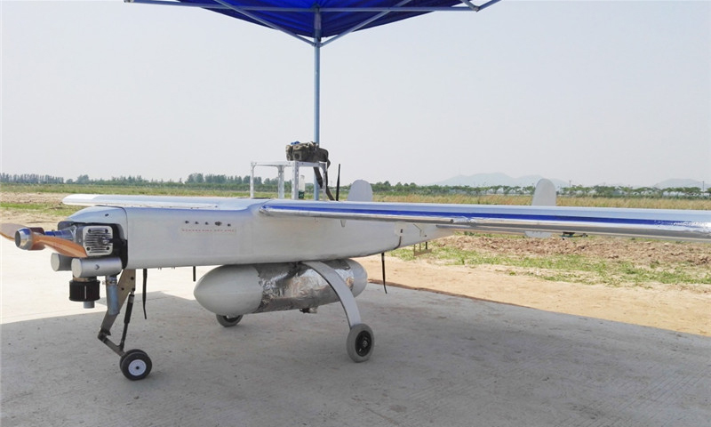 5月13日，在安徽淮北一处试验场准备试飞的无人机。新华社发（中国航天科工二院供图）