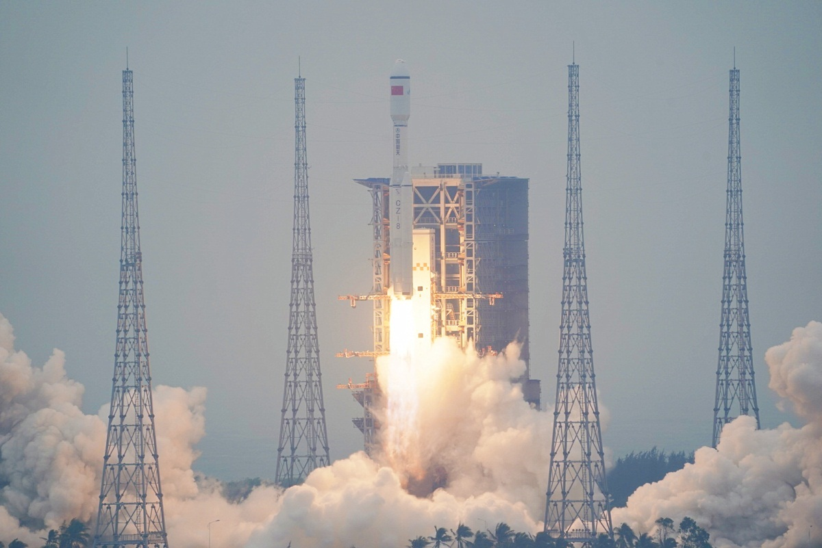 2020年我国新一代运载火箭长征八号首飞成功
