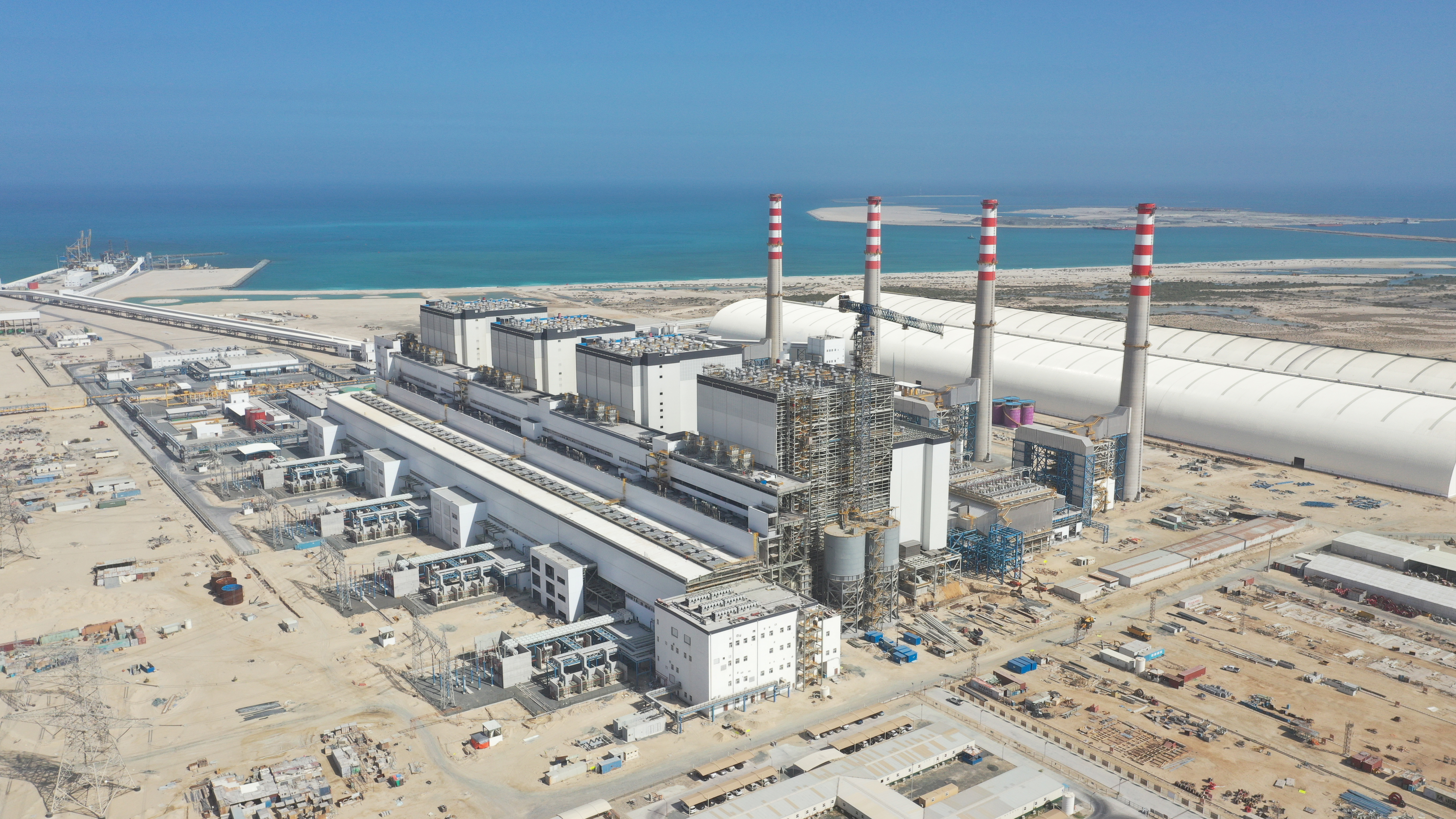 哈电集团国际公司承建的迪拜哈斯彦电站项目4号机组成功实现满负荷发电。.jpg